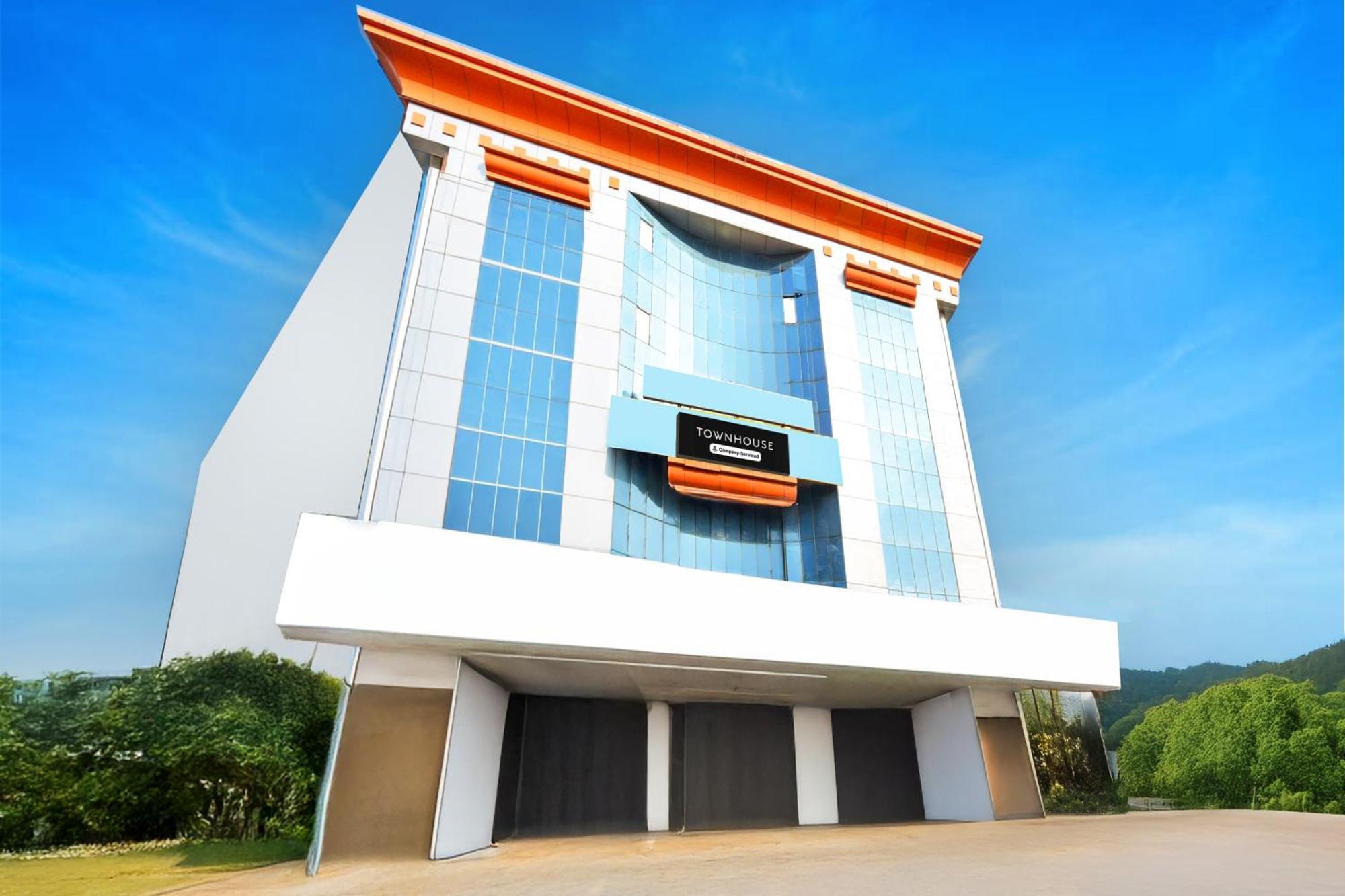 Super Townhouse Ameerpet Balkampet Road Haiderabad Buitenkant foto