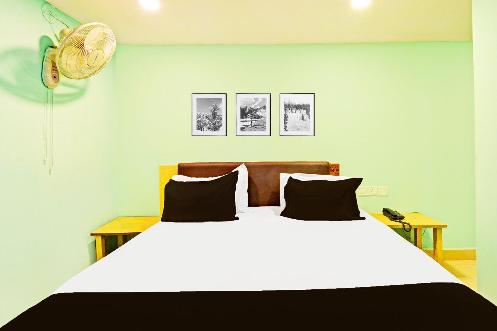 Super Townhouse Ameerpet Balkampet Road Haiderabad Buitenkant foto