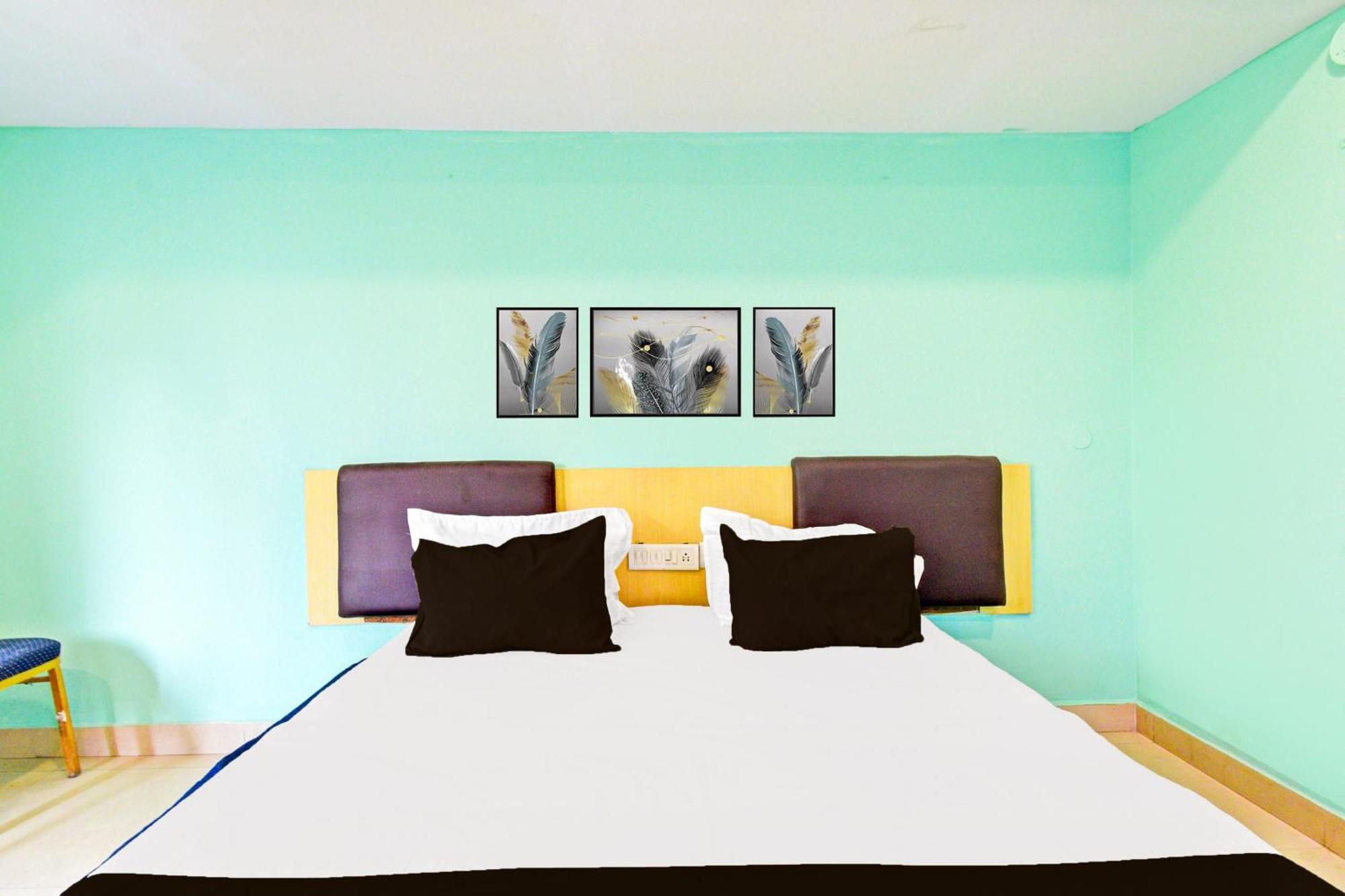 Super Townhouse Ameerpet Balkampet Road Haiderabad Buitenkant foto