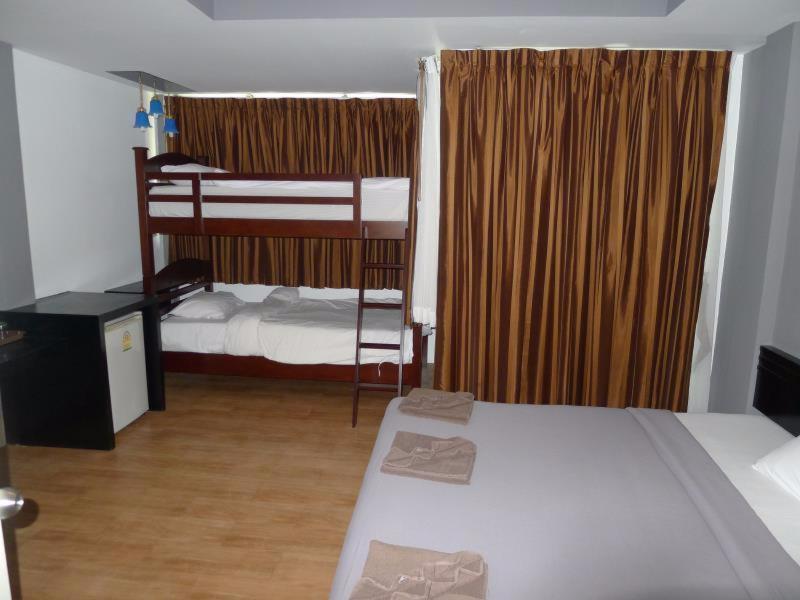 Super Townhouse Ameerpet Balkampet Road Haiderabad Buitenkant foto