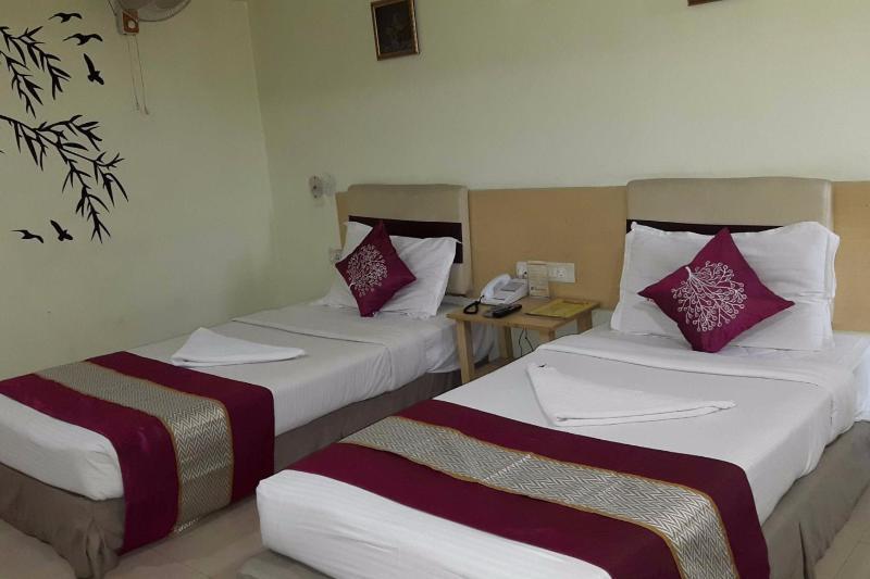 Super Townhouse Ameerpet Balkampet Road Haiderabad Buitenkant foto