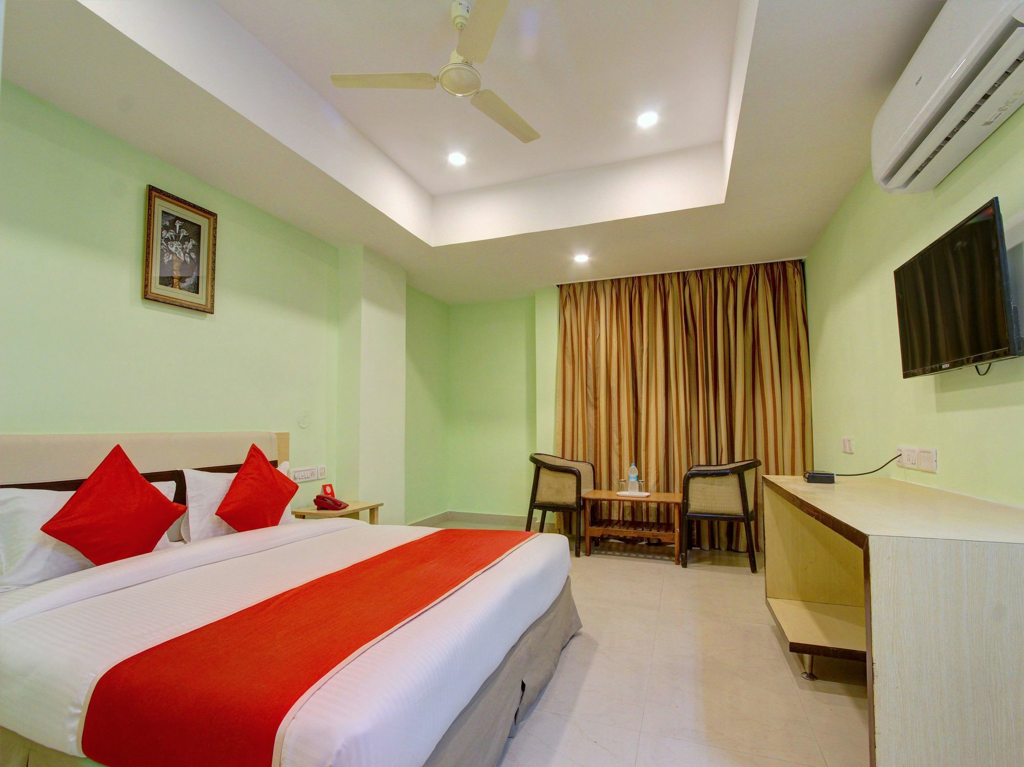 Super Townhouse Ameerpet Balkampet Road Haiderabad Buitenkant foto